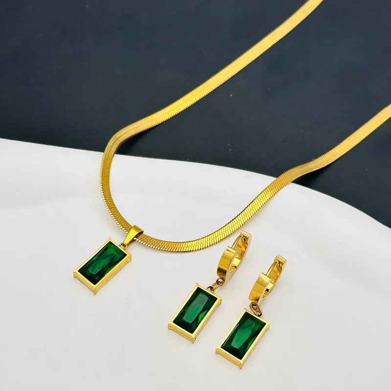 JUEGO CADENA + ARETES VERDE ESMERALDA ACERO