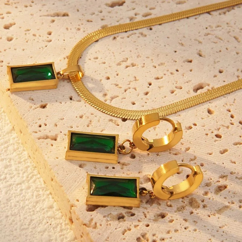 JUEGO CADENA + ARETES VERDE ESMERALDA ACERO