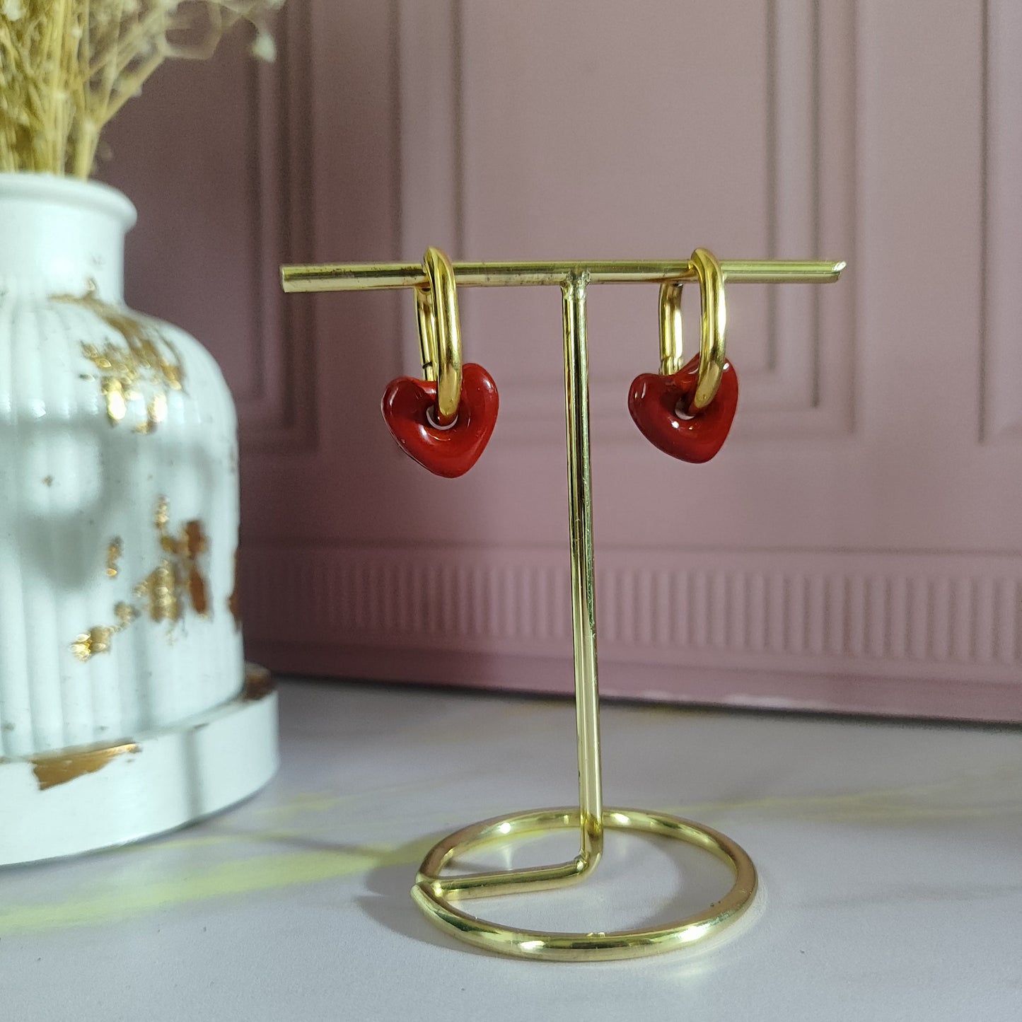 ARETE COLGANTE CORAZÓN ROJO ACERO